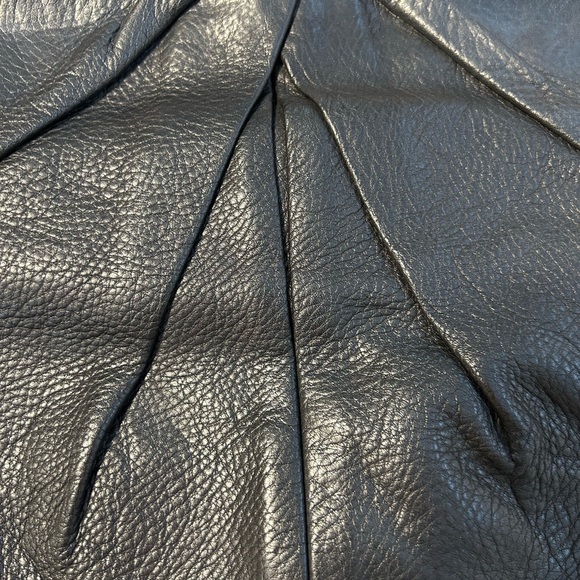 MIU MIU BLACK LEATHER ENVELOPE CLUTCH - Picture 11 of 13